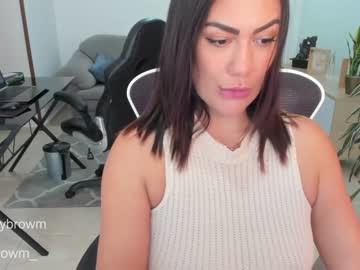 couple
        emillybrowm cam image #2295434