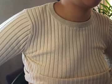 girl
        chelseafurnish cam image #3521509