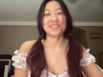 girl
        hiddenr0se cam image #1326726