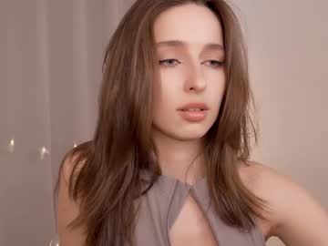 girl
        silent_chill cam image #4508301