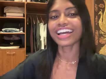 girl
        daily_dosessshhhh cam image #3358378