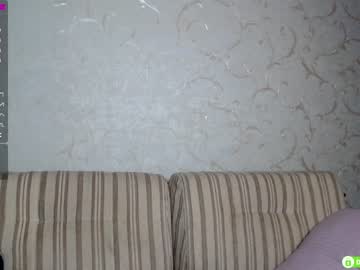 couple
        wolfy_foxy cam image #342419