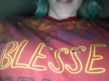 girl
        daddylookatmylonglegs cam image #1390260