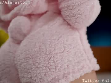girl
        alejastorm cam image #2536925