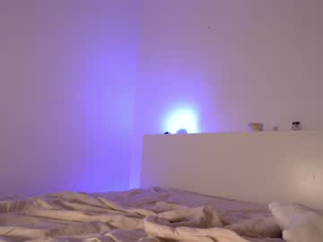 girl
        hunytea cam image #4391402