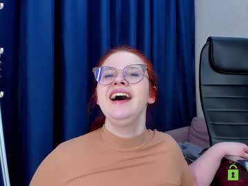 girl
        roxxanne_foxy cam image #239412
