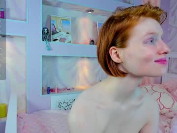 girl
        gingers_hugs cam image #2270591