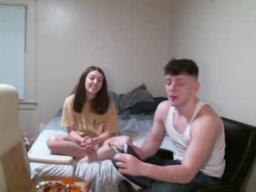 couple
        sexylax69 cam image #402510