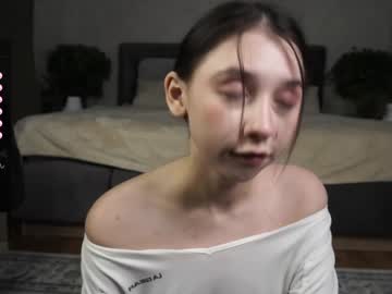 girl
        zarascarlett cam image #4025625