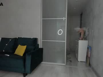 girl
        mia_devill cam image #538011