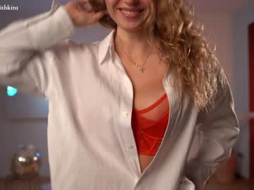 girl
        chillwithkira cam image #1061730