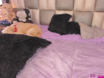 girl
        giselle_js cam image #3081585