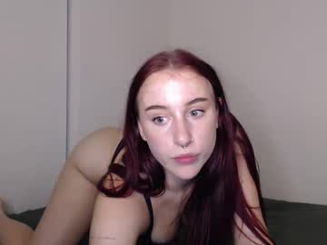 girl
        maddiemeekxo cam image #4382334