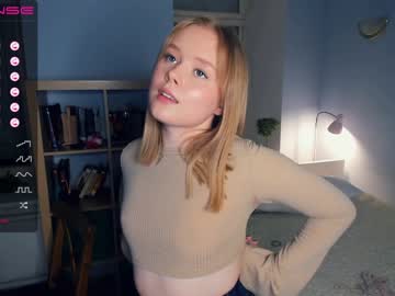 girl
        sun_shiiine cam image #874549