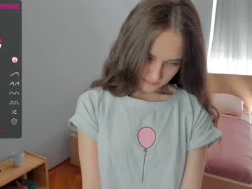 girl
        sunshy_girl cam image #958886