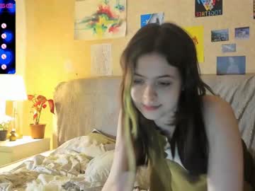 girl
        nessaa_moree cam image #582863