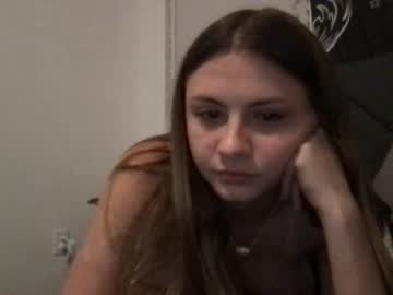 girl
        ashleytayxo cam image #1790384