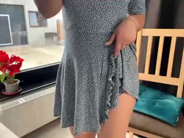 girl
        nyconik cam image #2290249
