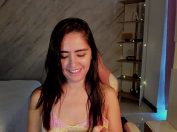 girl
        allisonpalmer cam image #3943329