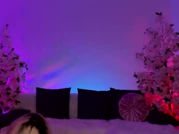 girl
        jessiccaburns cam image #3323501
