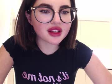 girl
        playnofuckinggames cam image #770141