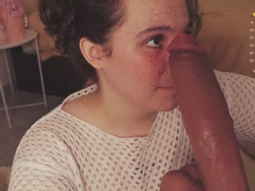 girl
        chery_lady22 cam image #1513171