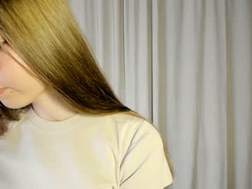 girl
        janicereeves cam image #1592305
