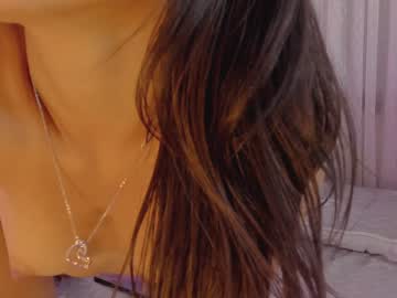 girl
        little_effy18 cam image #2163901