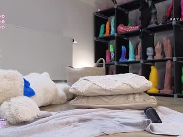 girl
        hayleex cam image #2538386