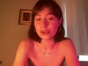 girl
        soft_ana_gem cam image #3101415