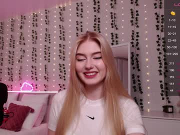 girl
        vonnalein cam image #1618510