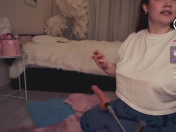 girl
        chery_lady22 cam image #2322185
