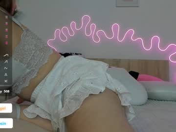 girl
        maya_blonde18 cam image #3711857