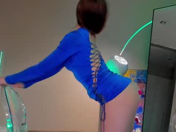 girl
        _meganmeow_ cam image #1101150
