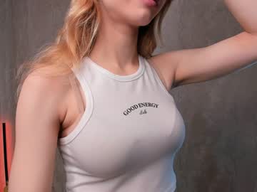 girl
        olivia_madyson cam image #1499568