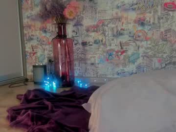 girl
        angelina_new cam image #148357