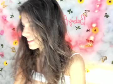 girl
        babyaylin cam image #4487844