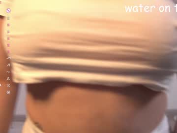 girl
        oniif cam image #3752821