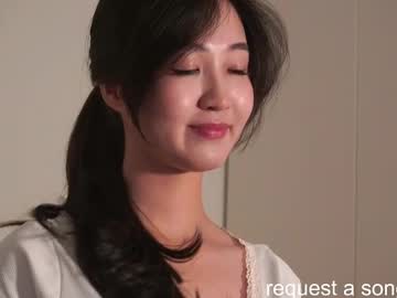 girl
        seulbi cam image #4196597