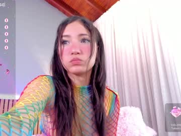 girl
        little_effy18 cam image #2675150