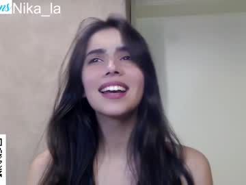girl
        nika_la_sun cam image #1625989