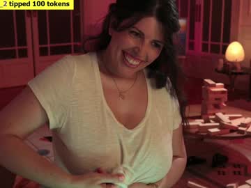 girl
        mila_ cam image #3032168