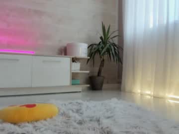 girl
        meryfoxxx cam image #1494697
