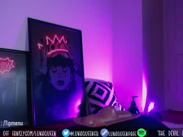 girl
        lunaqueeeen cam image #582744