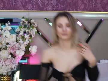 girl
        mishabrizo cam image #4452758