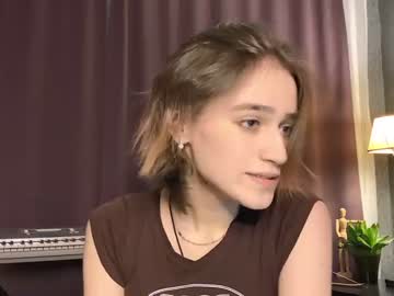 girl
        kalispring cam image #497921