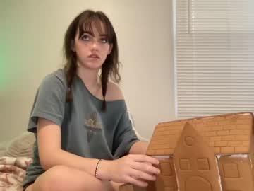 girl
        laceyflowers cam image #2005604