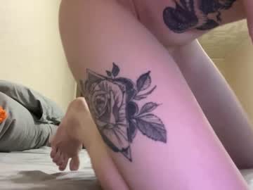 couple
        _krisvanessa_ cam image #2209561