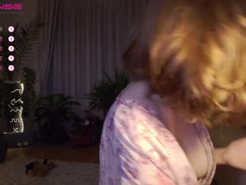 girl
        karrin cam image #147304