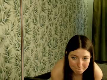 girl
        udelabrougham cam image #4098343